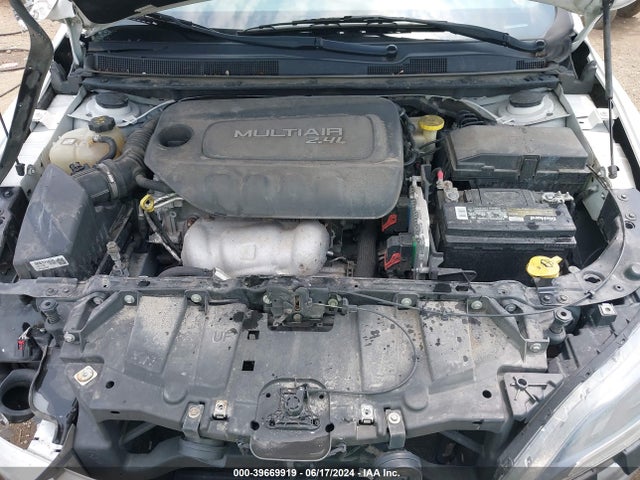 1C3CCCAB3FN743368 Chrysler 200 Limited