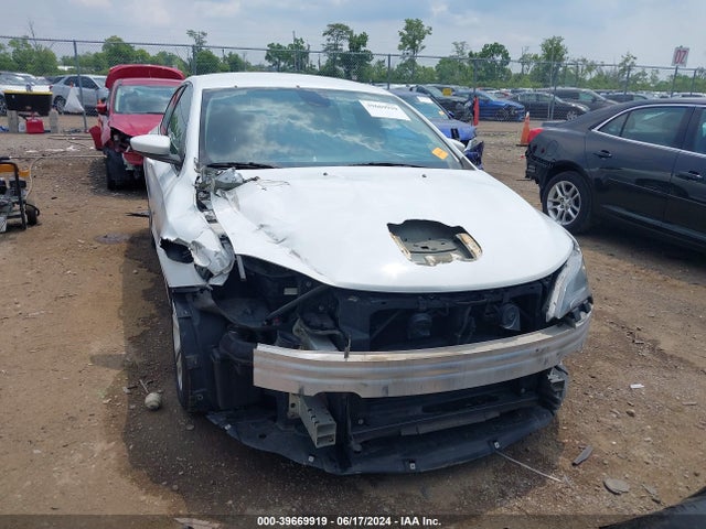 1C3CCCAB3FN743368 Chrysler 200 Limited