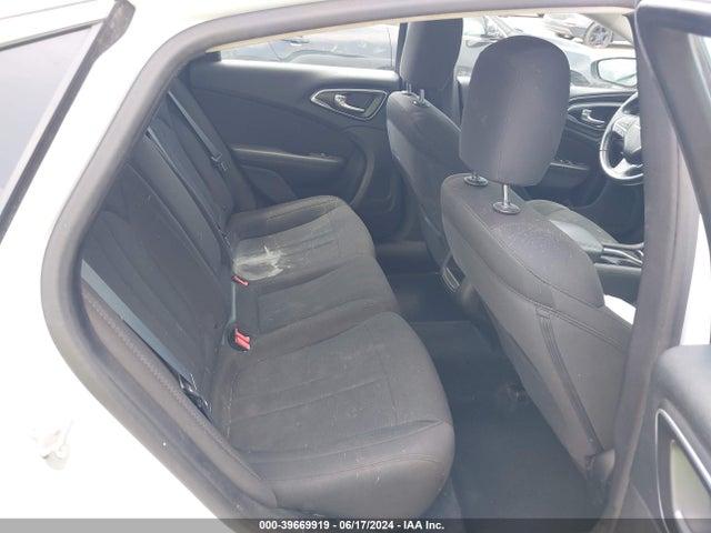 1C3CCCAB3FN743368 Chrysler 200 Limited
