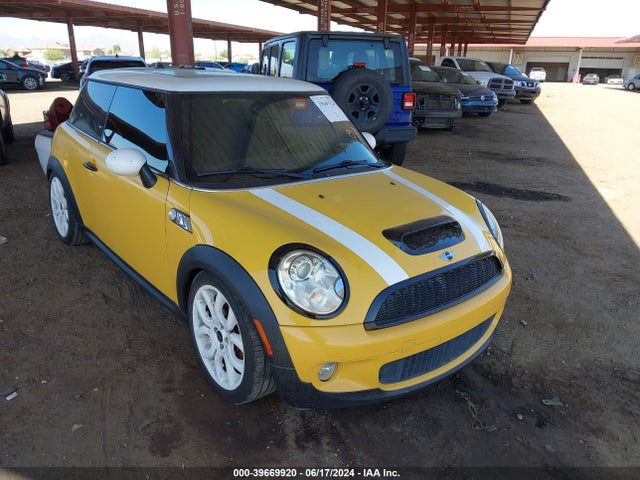 2008 MINI COOPER S WMWMF73598TV33407 Photo 0