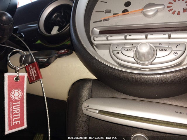 2008 MINI COOPER S WMWMF73598TV33407 Photo 10