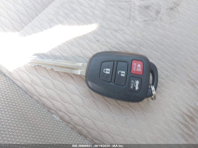Toyota COROLLA LE 2014 2T1BURHE4EC129647 Image 11
