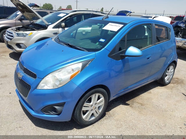 Chevrolet Spark 1lt Cvt 2015 KL8CD6S91FC766349 Image 2