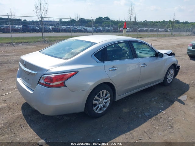 Nissan Altima 2.5 S 2015 1N4AL3AP6FC245665 Image 4