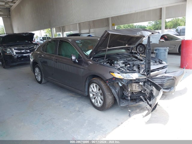 Toyota CAMRY LE 2020 4T1C11AK3LU891412 Image 1