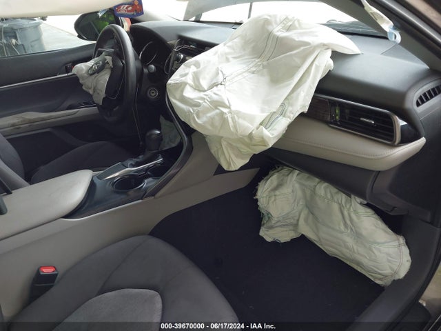 Toyota CAMRY LE 2020 4T1C11AK3LU891412 Image 5