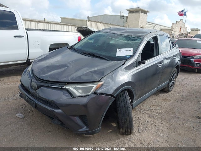 Toyota RAV4 LE 2018 2T3ZFREV6JW442003 Image 2