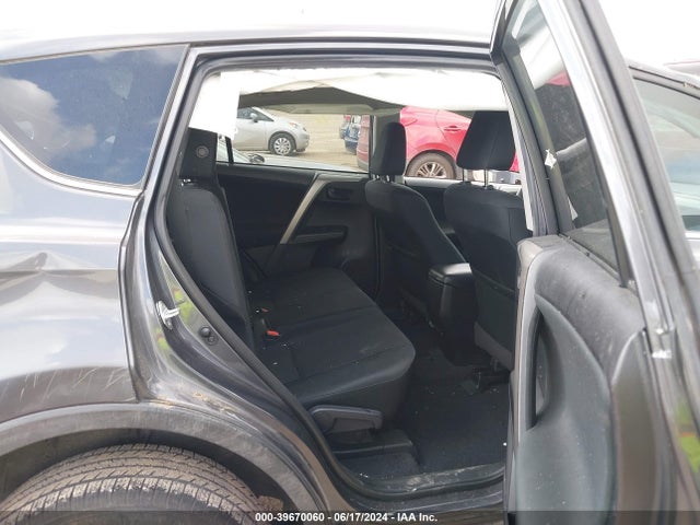 Toyota RAV4 LE 2018 2T3ZFREV6JW442003 Image 8
