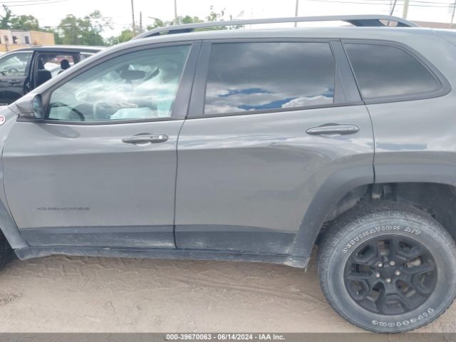 1C4PJMBX8KD342627 Jeep Cherokee Trailhawk 4x4