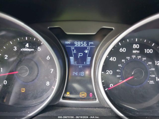 KMHTC6AD4EU200755 Hyundai Veloster Base W/black