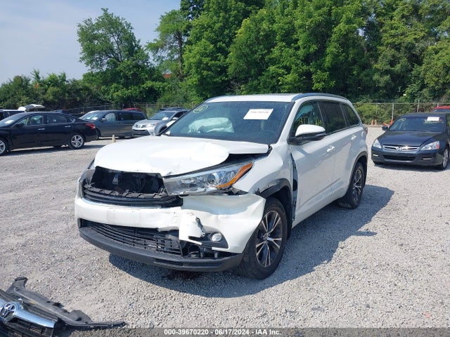 Toyota Highlander Xle V6 2016 5TDKKRFH6GS151808 Image 2