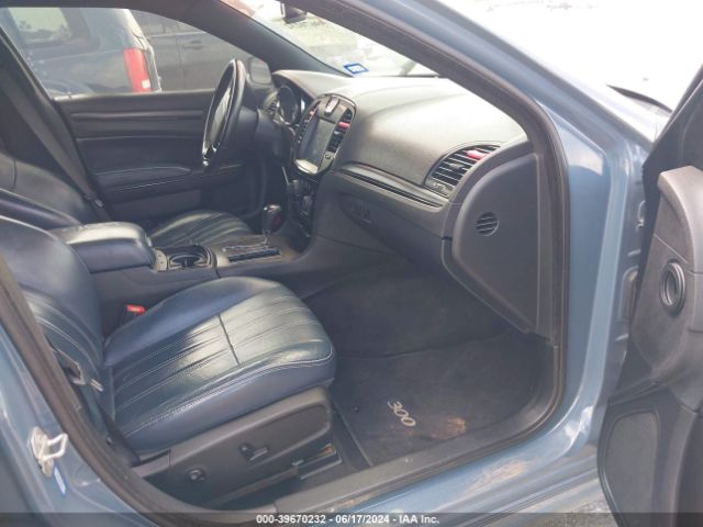 2C3CCABT1EH352061 Chrysler 300 300s