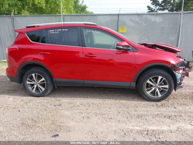 JTMRFREV3GJ072605 Toyota Rav4 Xle