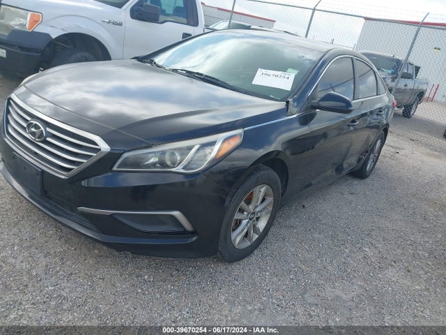 Hyundai Sonata 2017 5NPE24AF3HH490667 Image 2