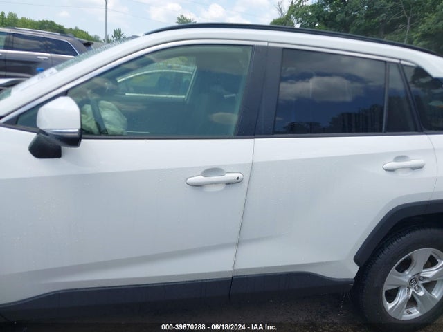 Toyota Rav4 Xle 2019 JTMP1RFV3KD029247 Image 15