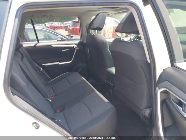 Toyota Rav4 Xle 2019 JTMP1RFV3KD029247 Image 8