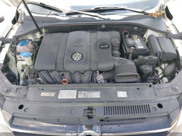 1VWAP7A31EC003932 Volkswagen Passat 2.5l S