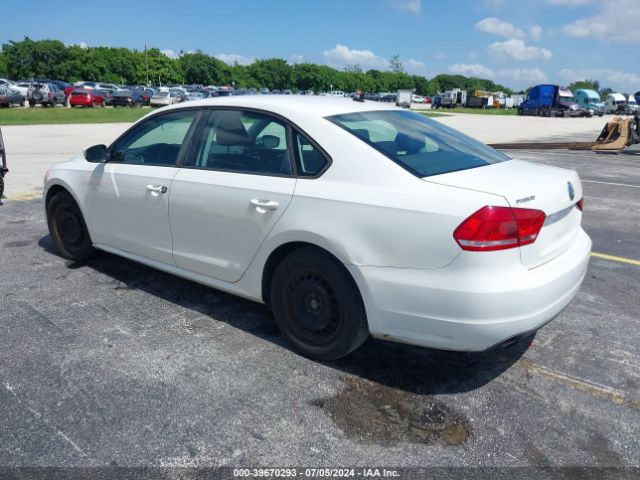 1VWAP7A31EC003932 Volkswagen Passat 2.5l S