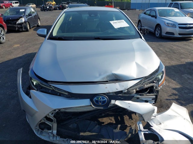 Toyota Corolla Hybrid Le 2021 JTDEAMDE9MJ030078 Image 12
