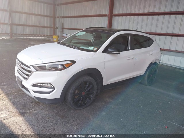 Hyundai Tucson Night 2017 KM8J3CA26HU545407 Image 2