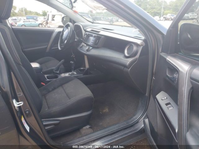 JTMWFREV5GJ090624 Toyota Rav4 Xle