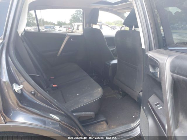 JTMWFREV5GJ090624 Toyota Rav4 Xle