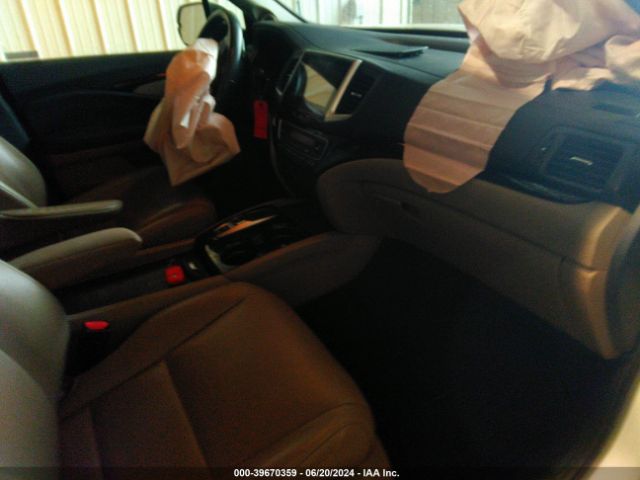 5FNYF6H92JB037948 Honda Pilot Touring