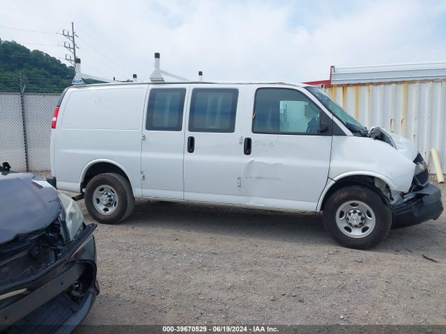 Chevrolet Express 2500 Work Van 2019 1GCWGAFP7K1309946 Image 14