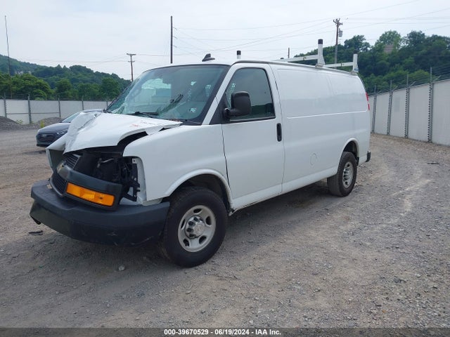 Chevrolet Express 2500 Work Van 2019 1GCWGAFP7K1309946 Image 2