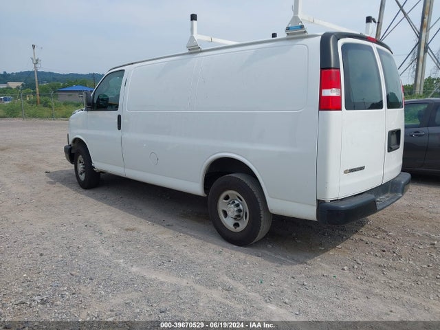 Chevrolet Express 2500 Work Van 2019 1GCWGAFP7K1309946 Image 3