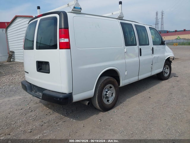 Chevrolet Express 2500 Work Van 2019 1GCWGAFP7K1309946 Image 4