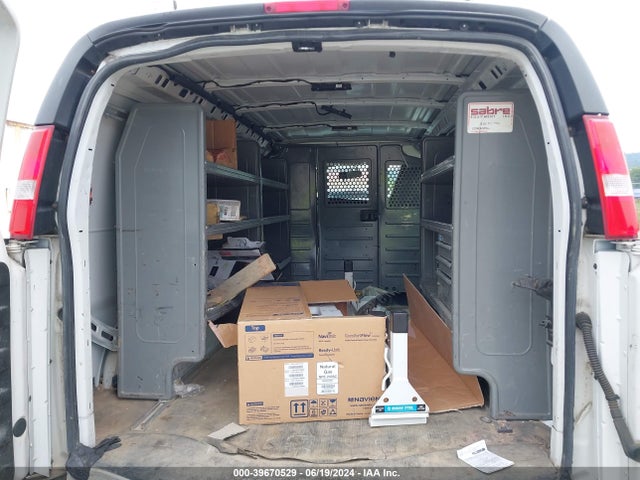 Chevrolet Express 2500 Work Van 2019 1GCWGAFP7K1309946 Image 8