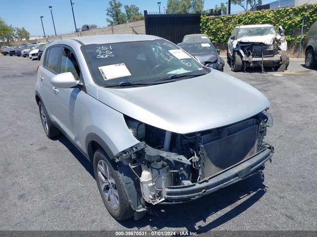 2016 KNDPB3AC9G7866784 main image
