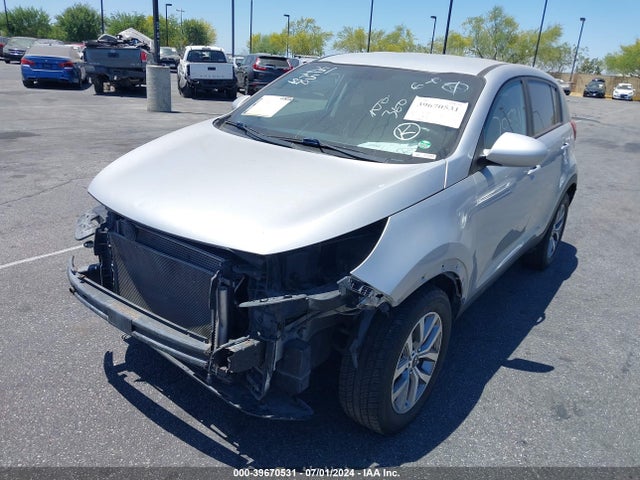 KIA Sportage Lx 2016 KNDPB3AC9G7866784 Image 2