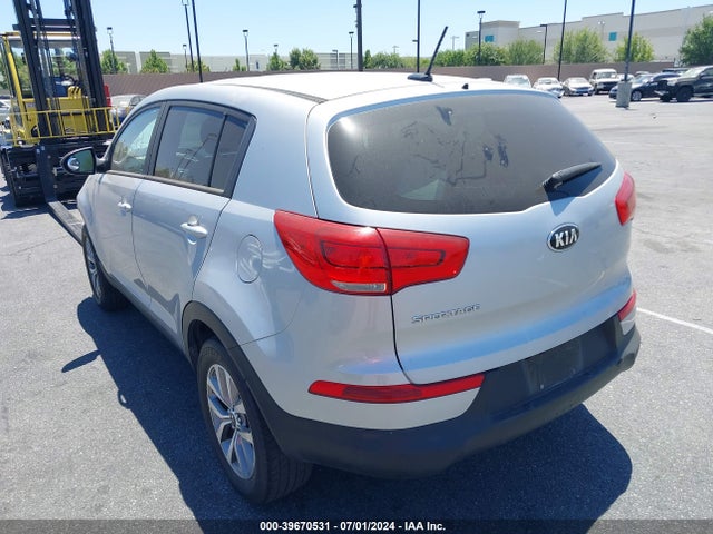 KIA Sportage Lx 2016 KNDPB3AC9G7866784 Image 3