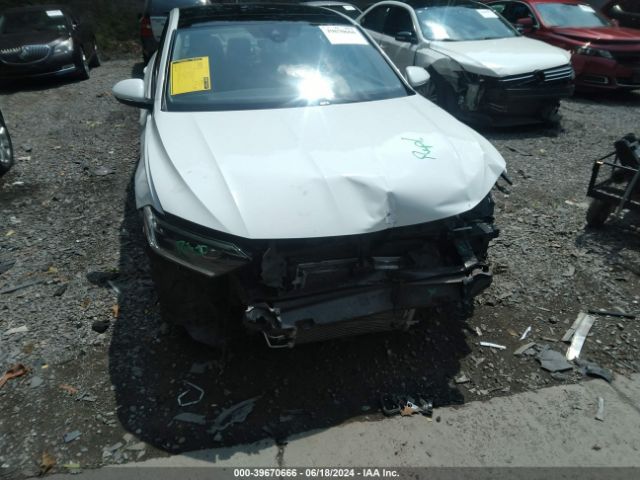 3VWG57BU4KM008723 Volkswagen Jetta 1.4t Sel Premium
