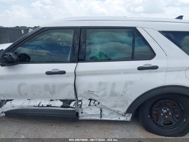Ford Police Interceptor Utility 2020 1FM5K8AB6LGB84303 Image 14