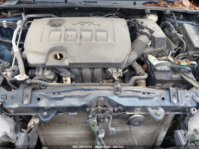 Toyota COROLLA SE 2018 5YFBURHE9JP846006 Image 10