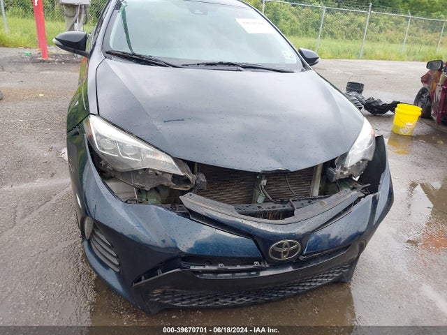 Toyota COROLLA SE 2018 5YFBURHE9JP846006 Image 12