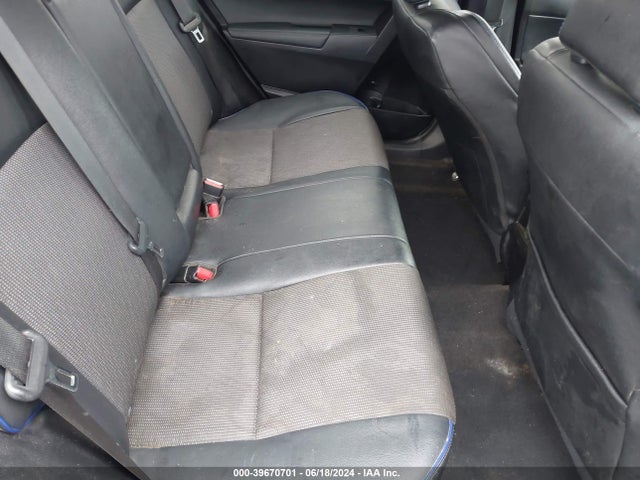 Toyota COROLLA SE 2018 5YFBURHE9JP846006 Image 8
