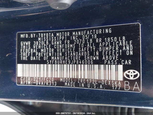 Toyota COROLLA SE 2018 5YFBURHE9JP846006 Image 9