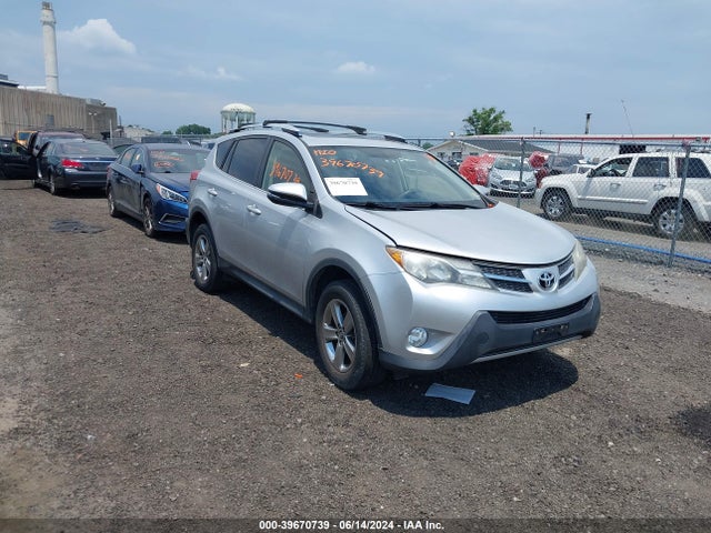 Toyota Rav4 Xle 2015 JTMRFREV3FD152502 Image 1