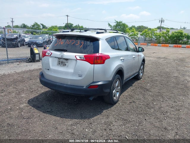 Toyota Rav4 Xle 2015 JTMRFREV3FD152502 Image 4