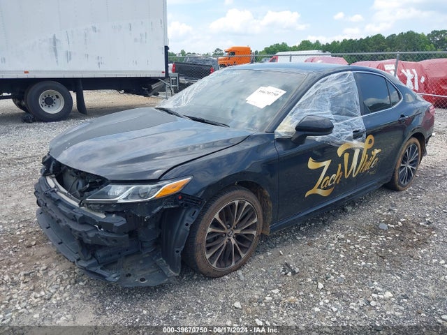 Toyota CAMRY SE 2020 4T1G11AK5LU317833 Image 2