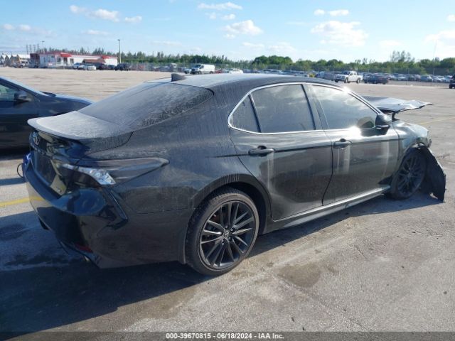 4T1K61AK6NU707256 Toyota CAMRY XSE