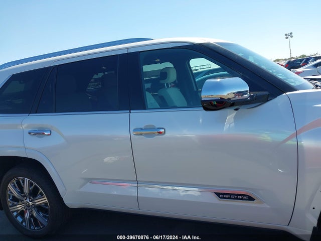 Toyota Sequoia Capstone 2023 7SVAAABA9PX013124 Image 14