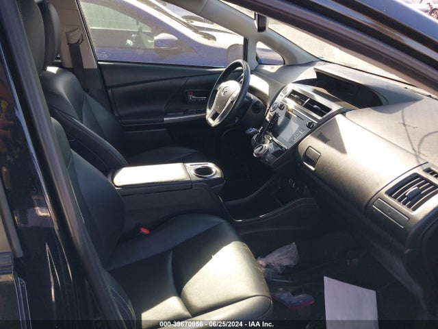 Toyota Prius V Four 2015 JTDZN3EU3FJ026830 Image 5