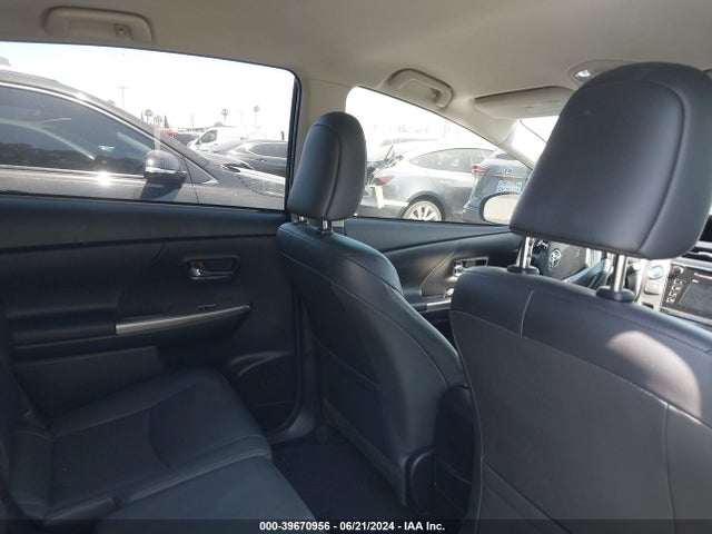 Toyota Prius V Four 2015 JTDZN3EU3FJ026830 Image 8