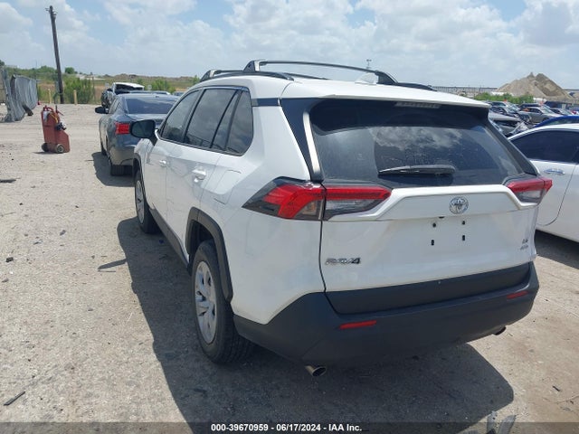 Toyota RAV4 LE 2019 JTMF1RFV9KD036909 Image 3