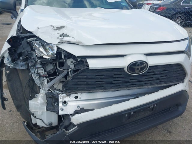 Toyota RAV4 LE 2019 JTMF1RFV9KD036909 Image 6